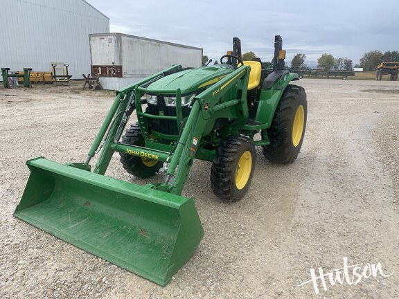 Photo of 2022 John Deere 4044M