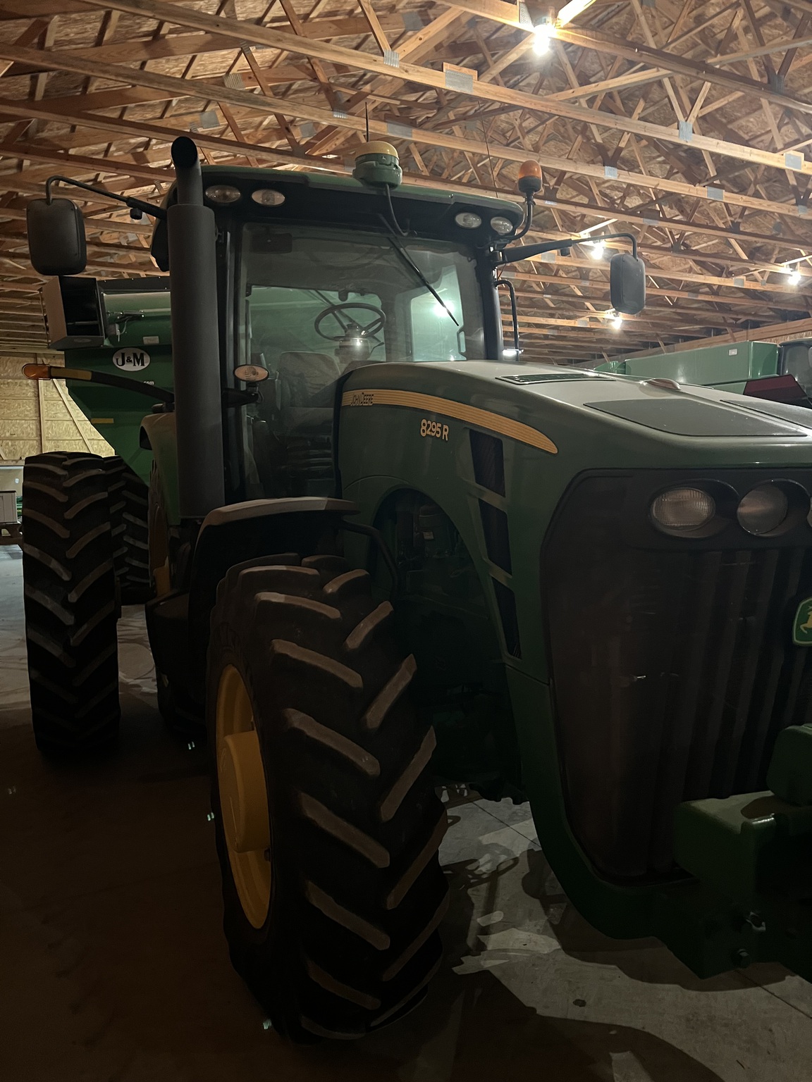 2010 John Deere 8295R Image 1