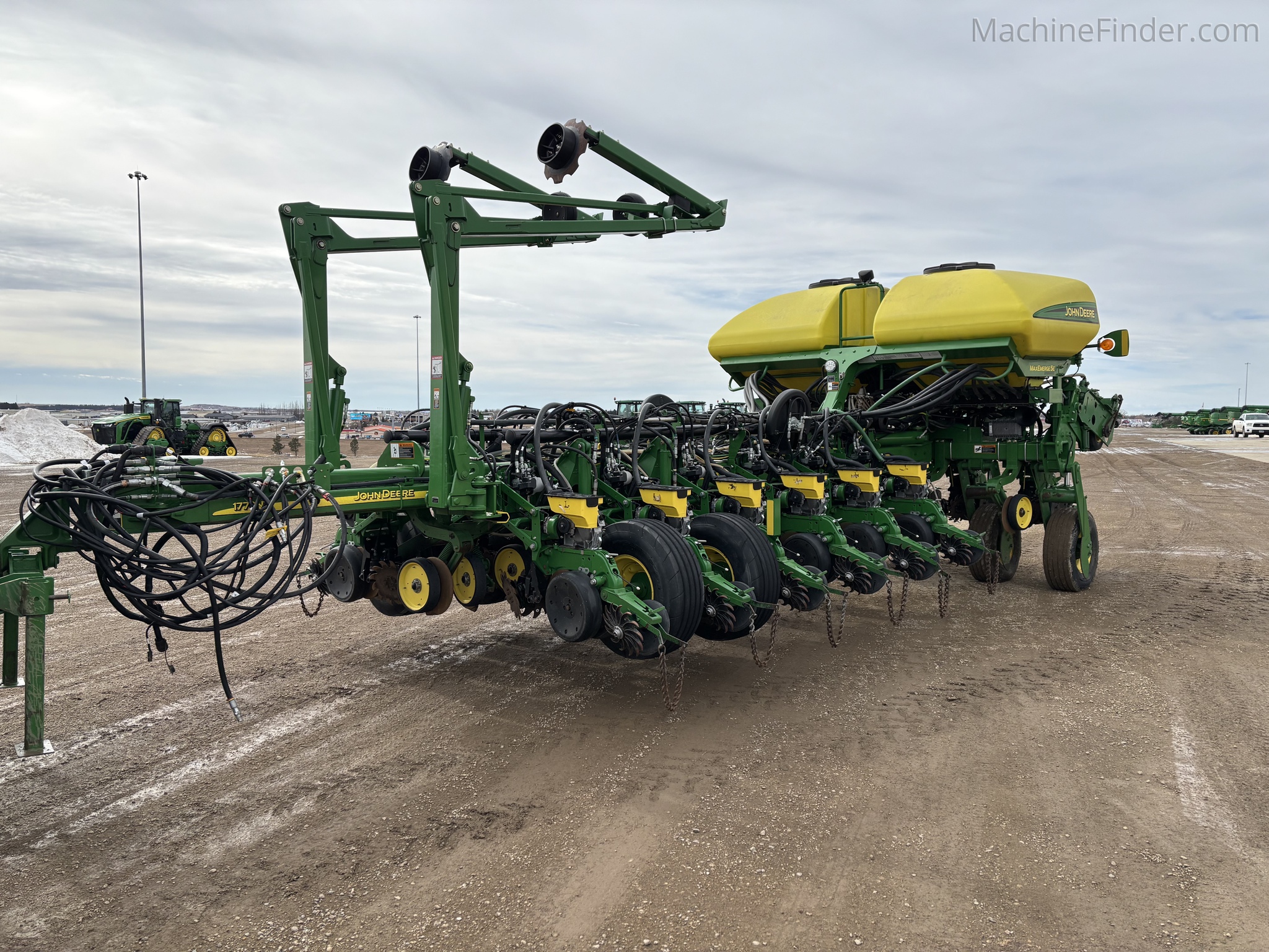 とんとん 2023 John Deere 1770NT CCS | Planters: Drawn | MachineFinder