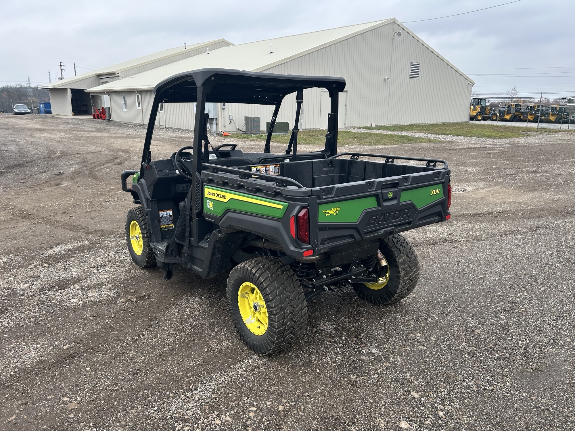 2025 John Deere XUV 845M Image 4