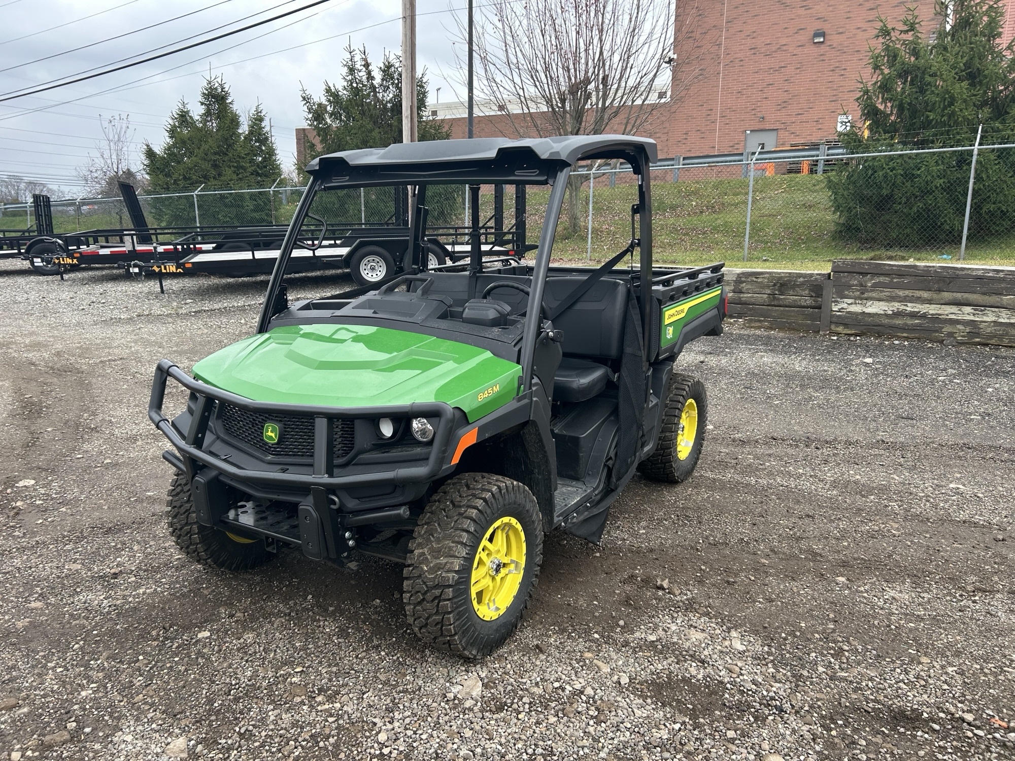 2025 John Deere XUV 845M Image 3