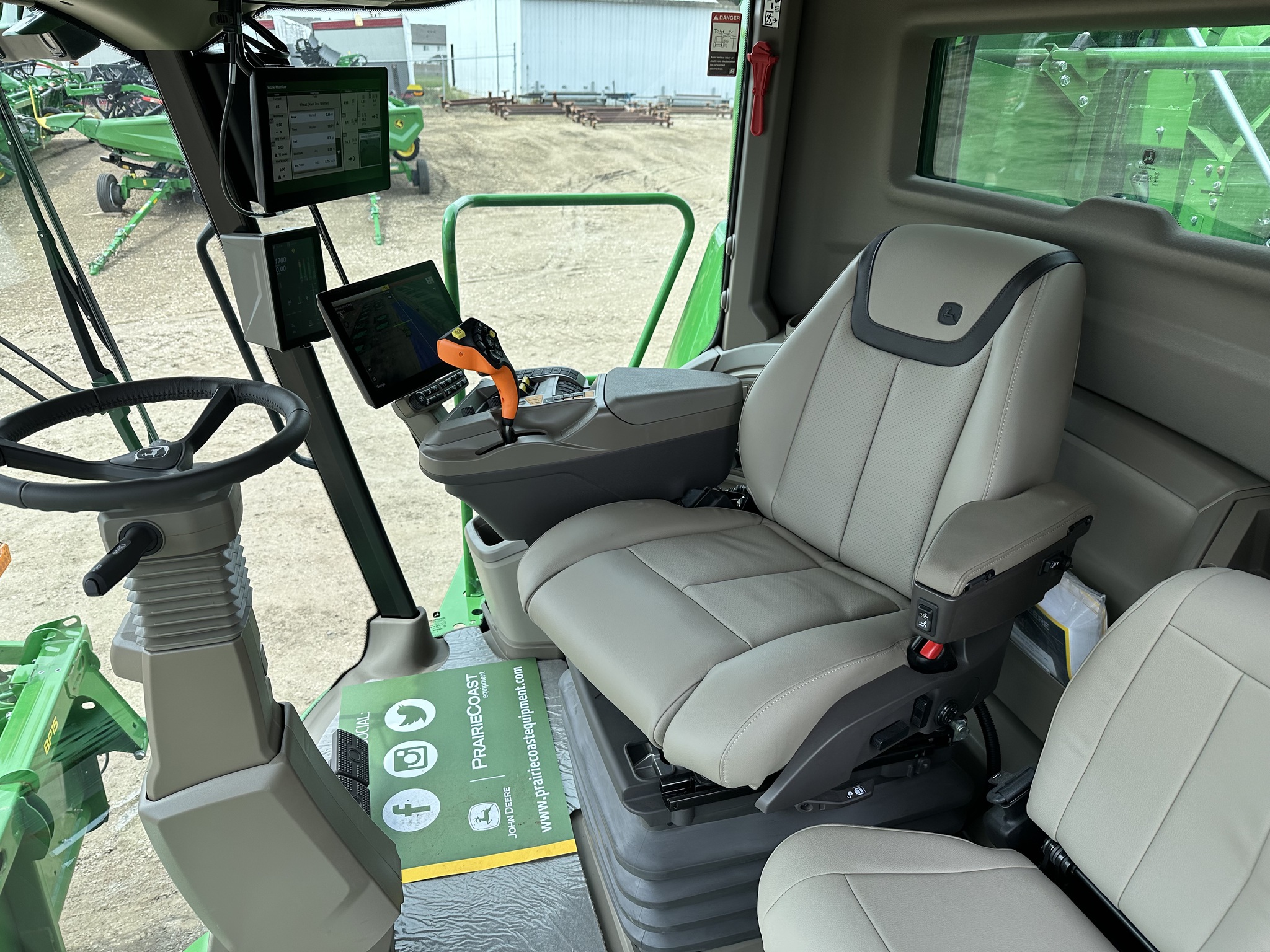 2025 John Deere S7 800 Image 8