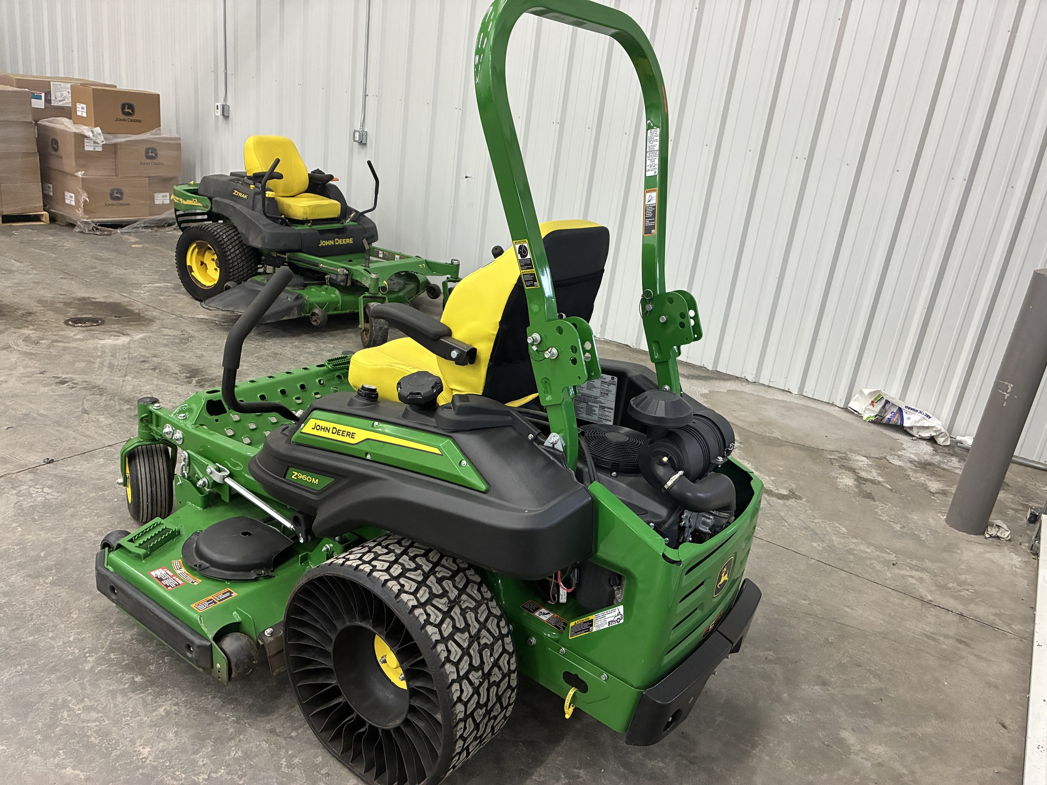 2023 John Deere Z960M Image 5