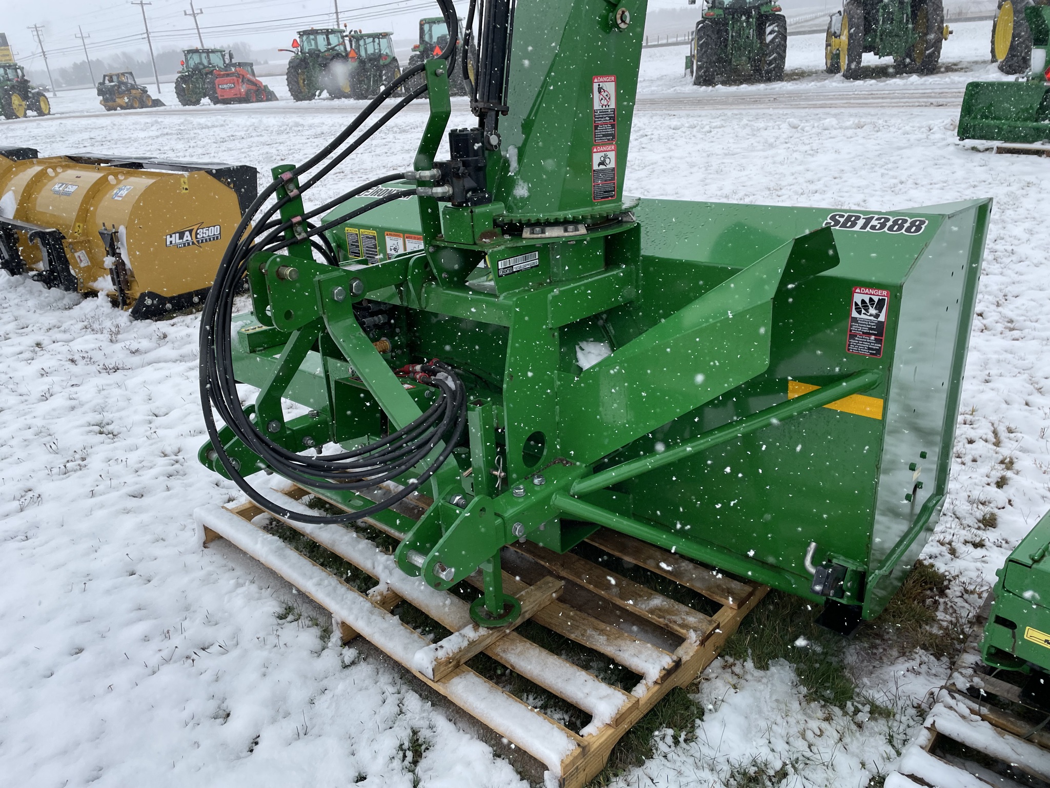 2022 Frontier SB1388R Image 2