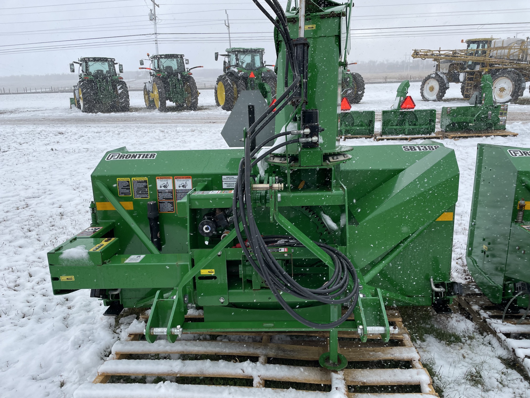 2022 Frontier SB1388R Image 3