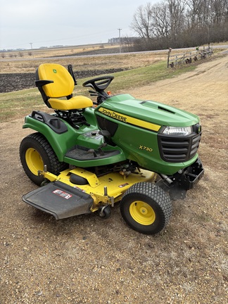 2016 John Deere X730 - Photo4