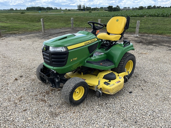  John Deere X730