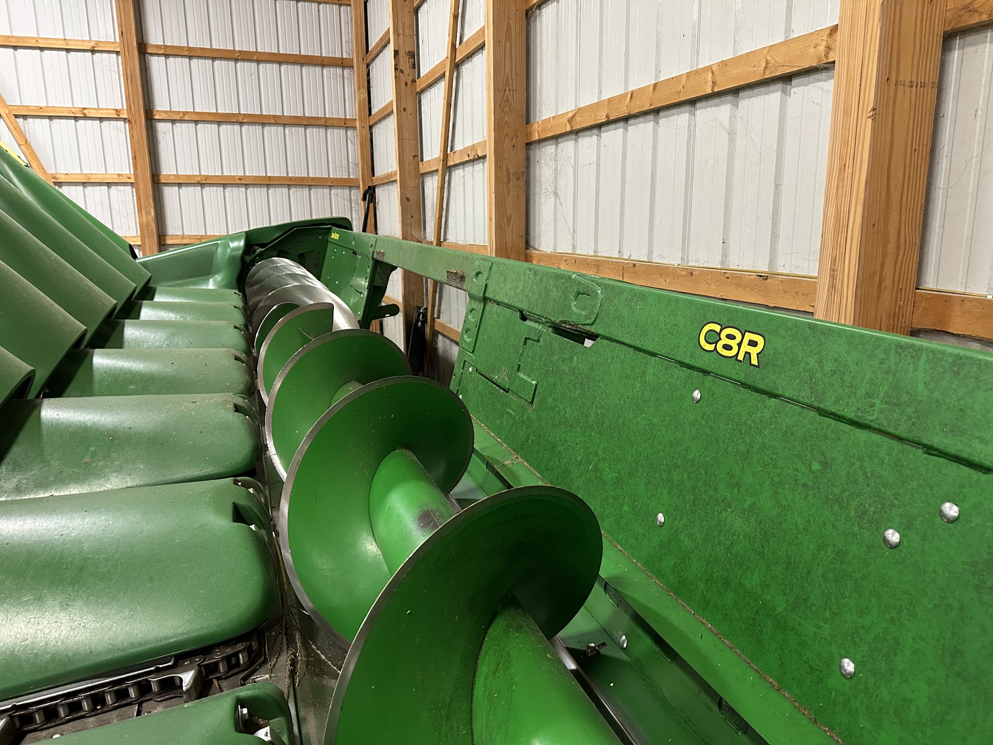 2022 John Deere C8R Image 9