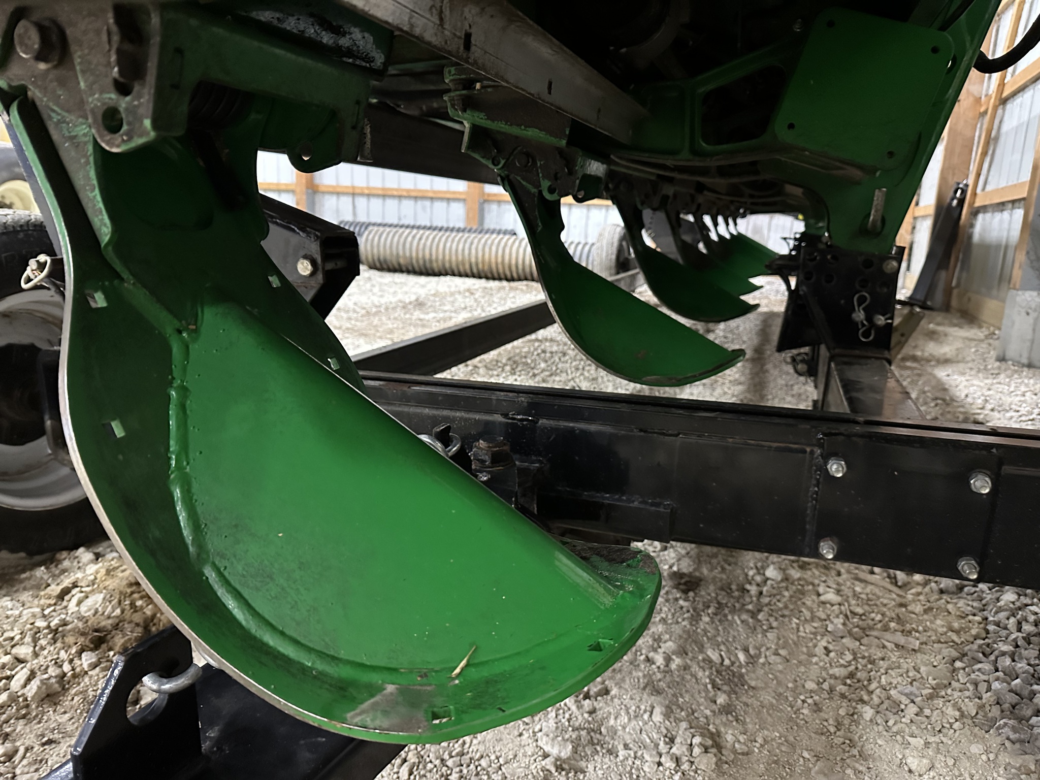 2022 John Deere C8R Image 15