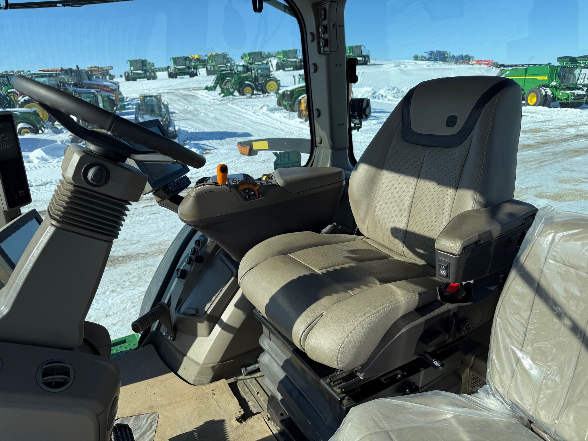 2023 John Deere 8R 410 Image 10