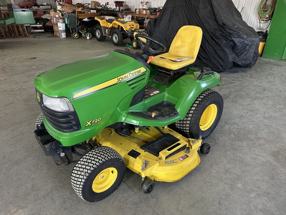 John Deere X720