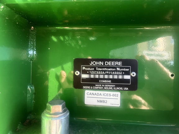 Used 2025 John Deere T6 800 Combines at Horizon Ag & Turf in Edmonton West, AB - Photo7