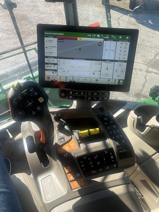 Used 2025 John Deere T6 800 Combines at Horizon Ag & Turf in Edmonton West, AB - Photo11