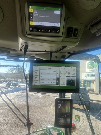 Used 2025 John Deere T6 800 Combines at Horizon Ag & Turf in Edmonton West, AB - Photo12