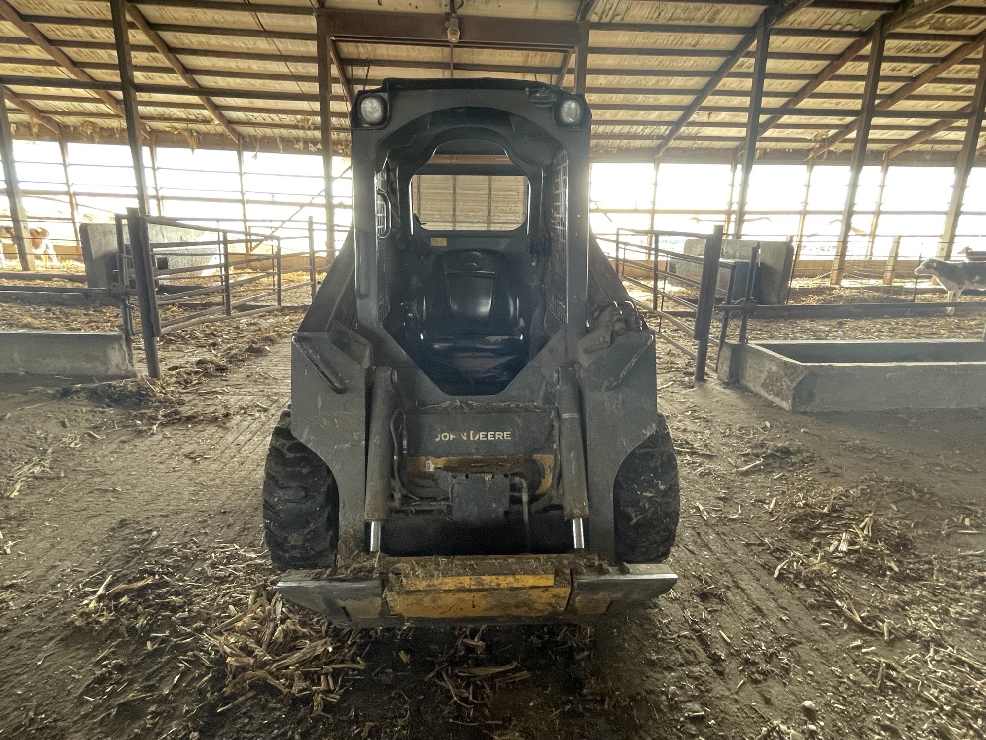 2018 John Deere 318G Image 8