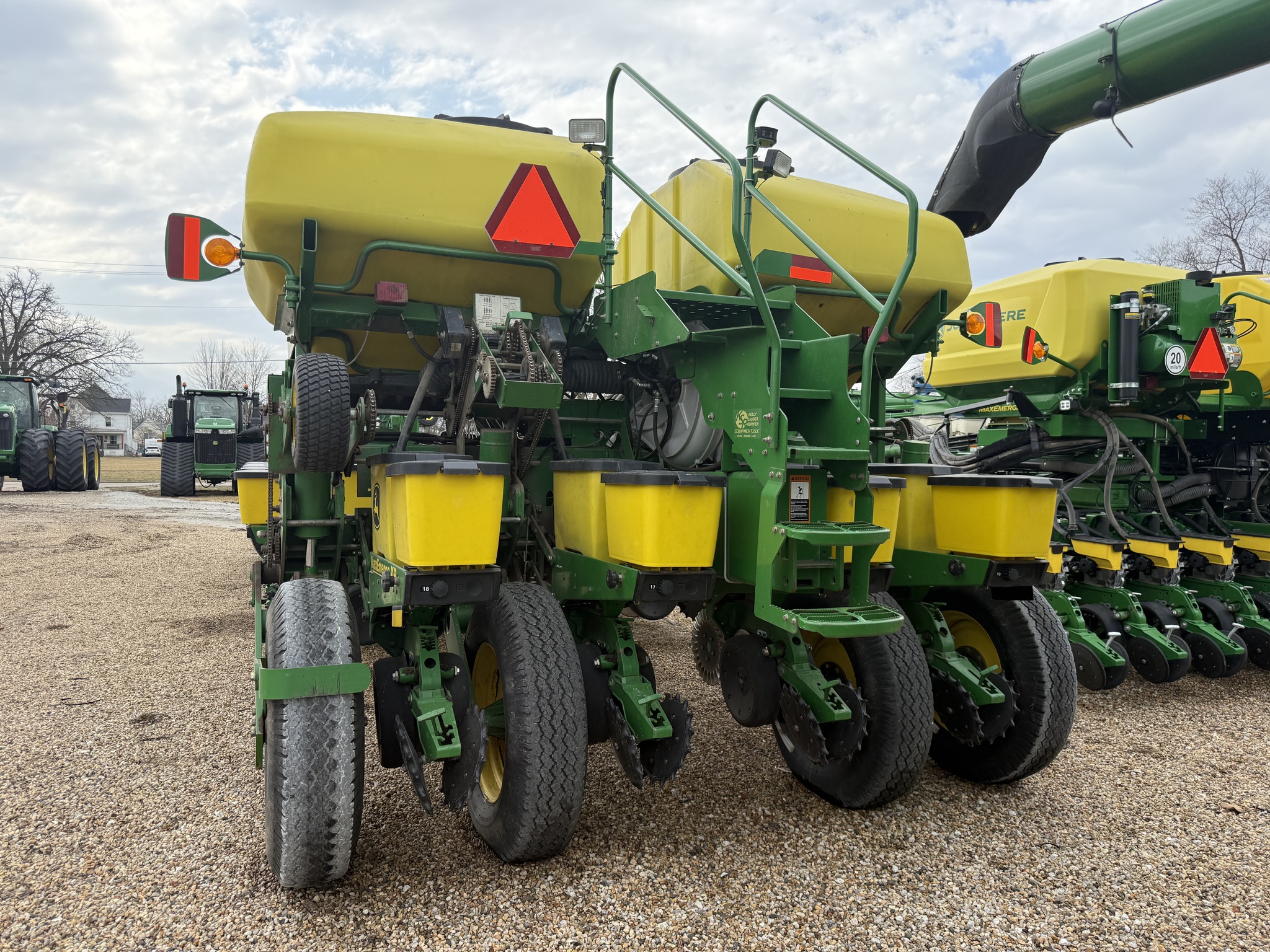  2009 John Deere 1770NT CCS at Heritage Tractor in Pontiac, IL