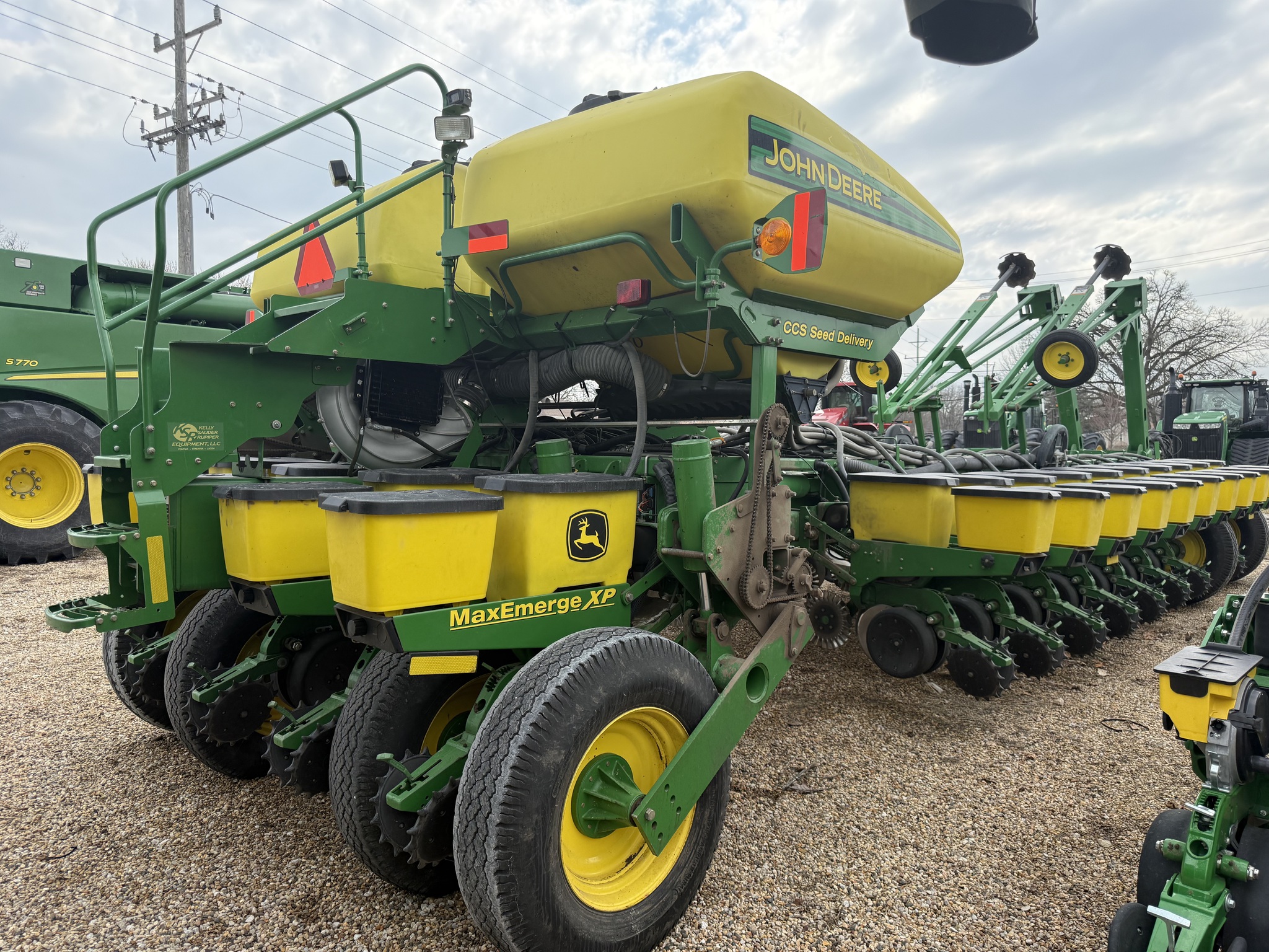  2009 John Deere 1770NT CCS at Heritage Tractor in Pontiac, IL