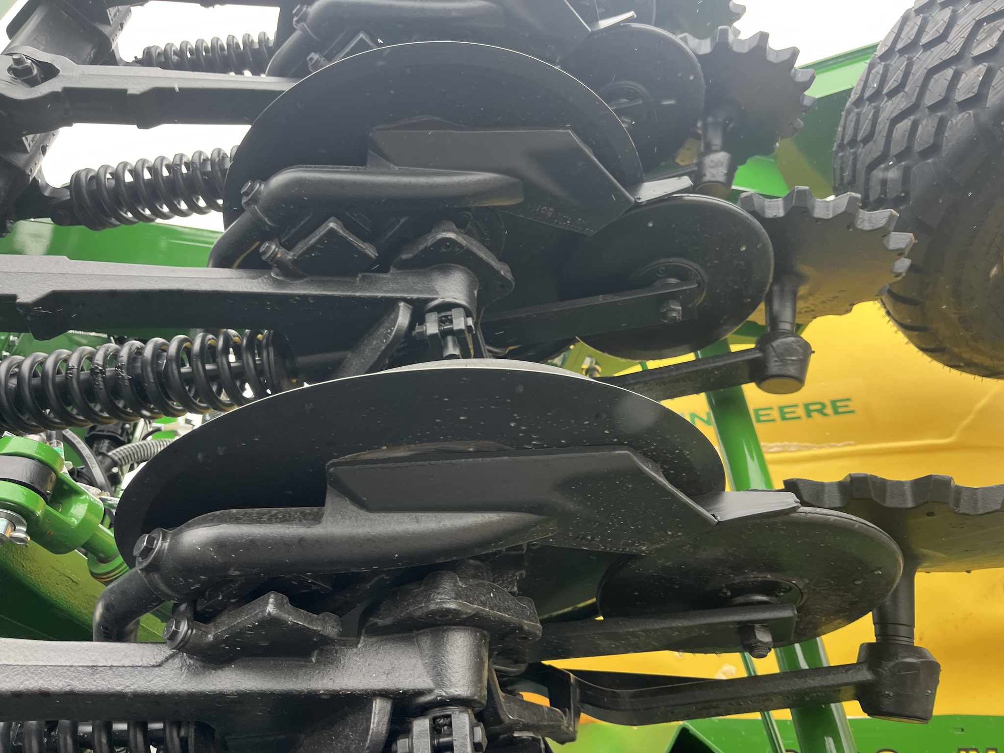 2025 John Deere N530C Image 9