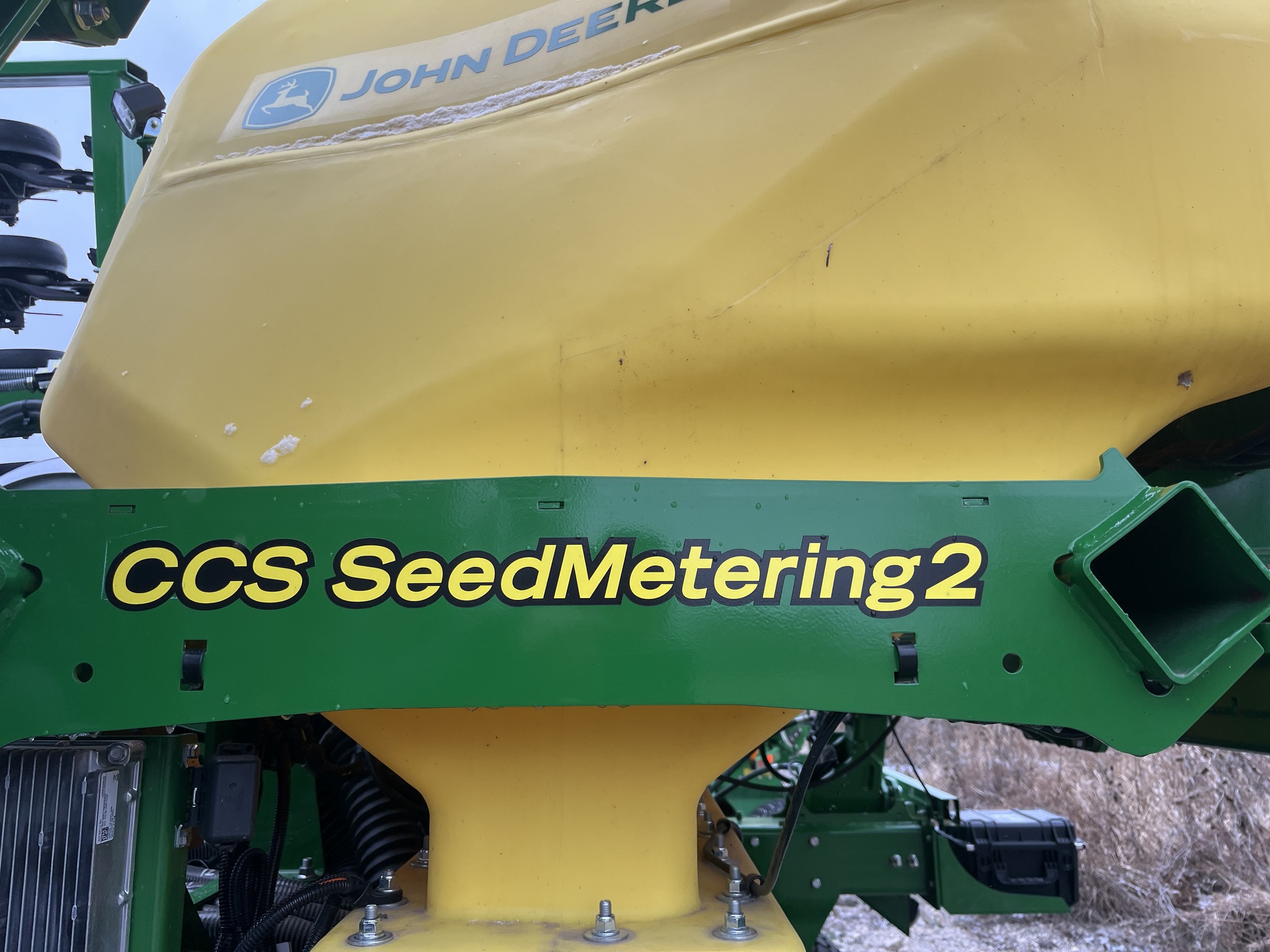 2025 John Deere N530C Image 11