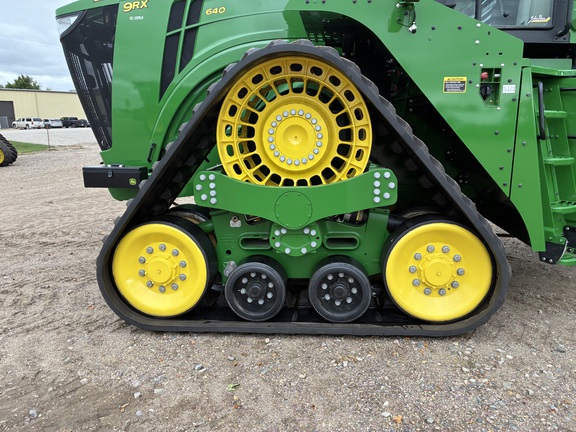 2025 John Deere 9RX 640 - Photo9