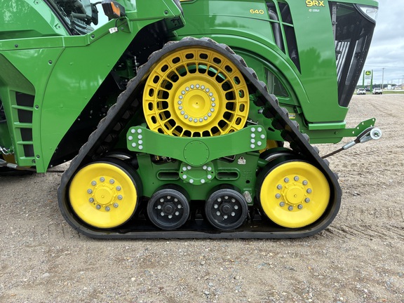 2025 John Deere 9RX 640 - Photo13