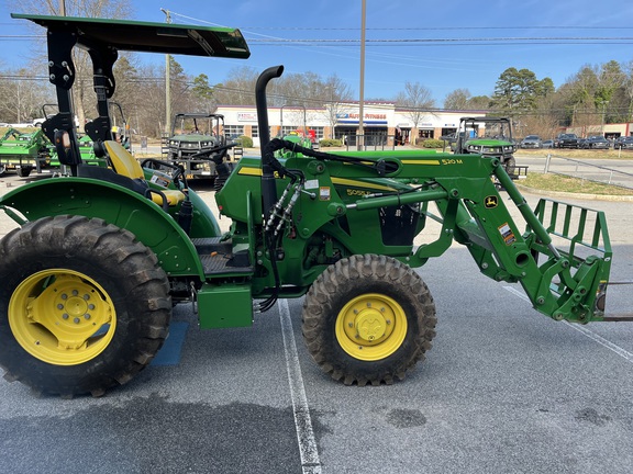 2022 John Deere 5055E-3