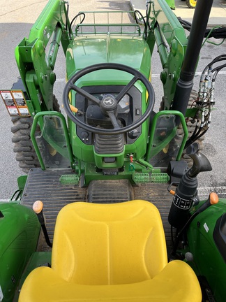2022 John Deere 5055E-8