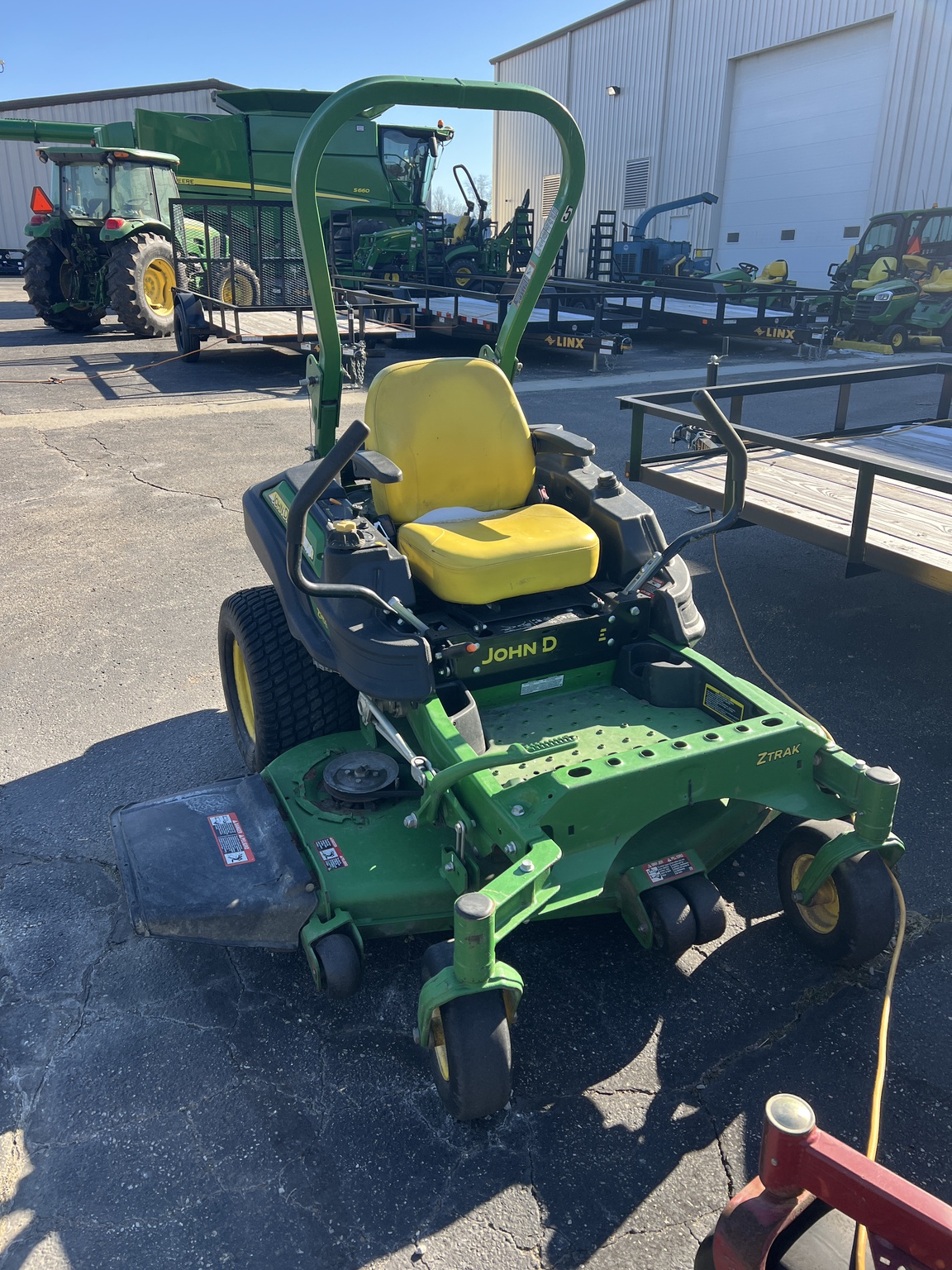 2017 John Deere Z915E Image 1