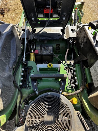 2022 John Deere Z930M - Photo9