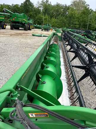 2012 John-Deere 635F