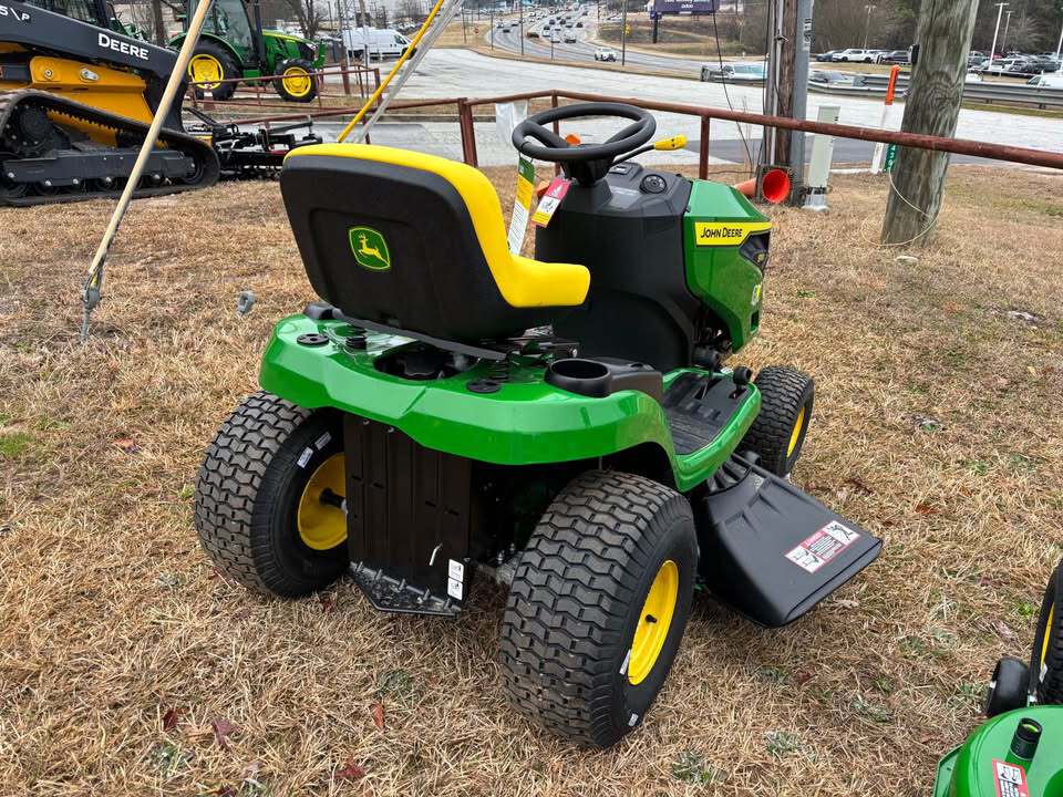 2026 John Deere S100 Lawn Tractor with 42-in. Edge Mower Deck Image 3
