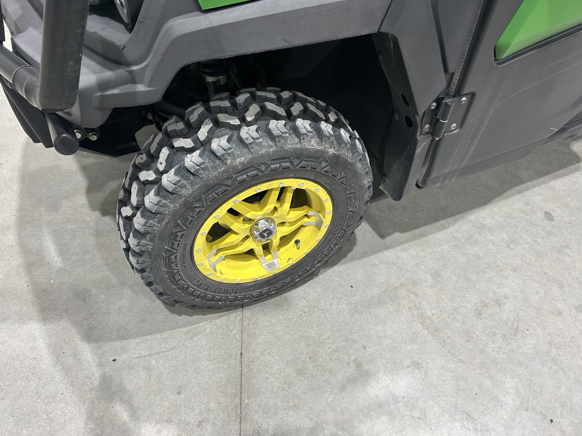 2021 John Deere XUV 835M Image 13