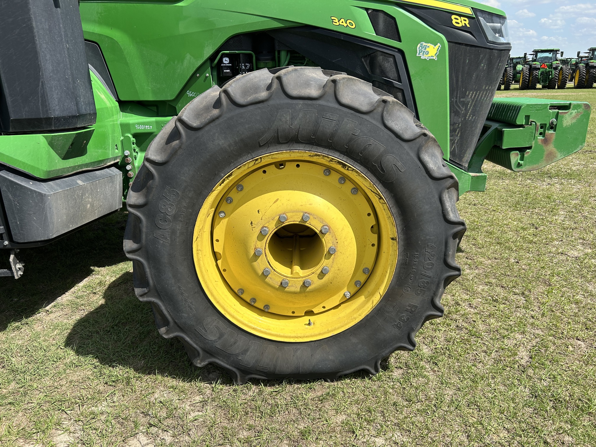 2023 John Deere 8R 340 Image 2
