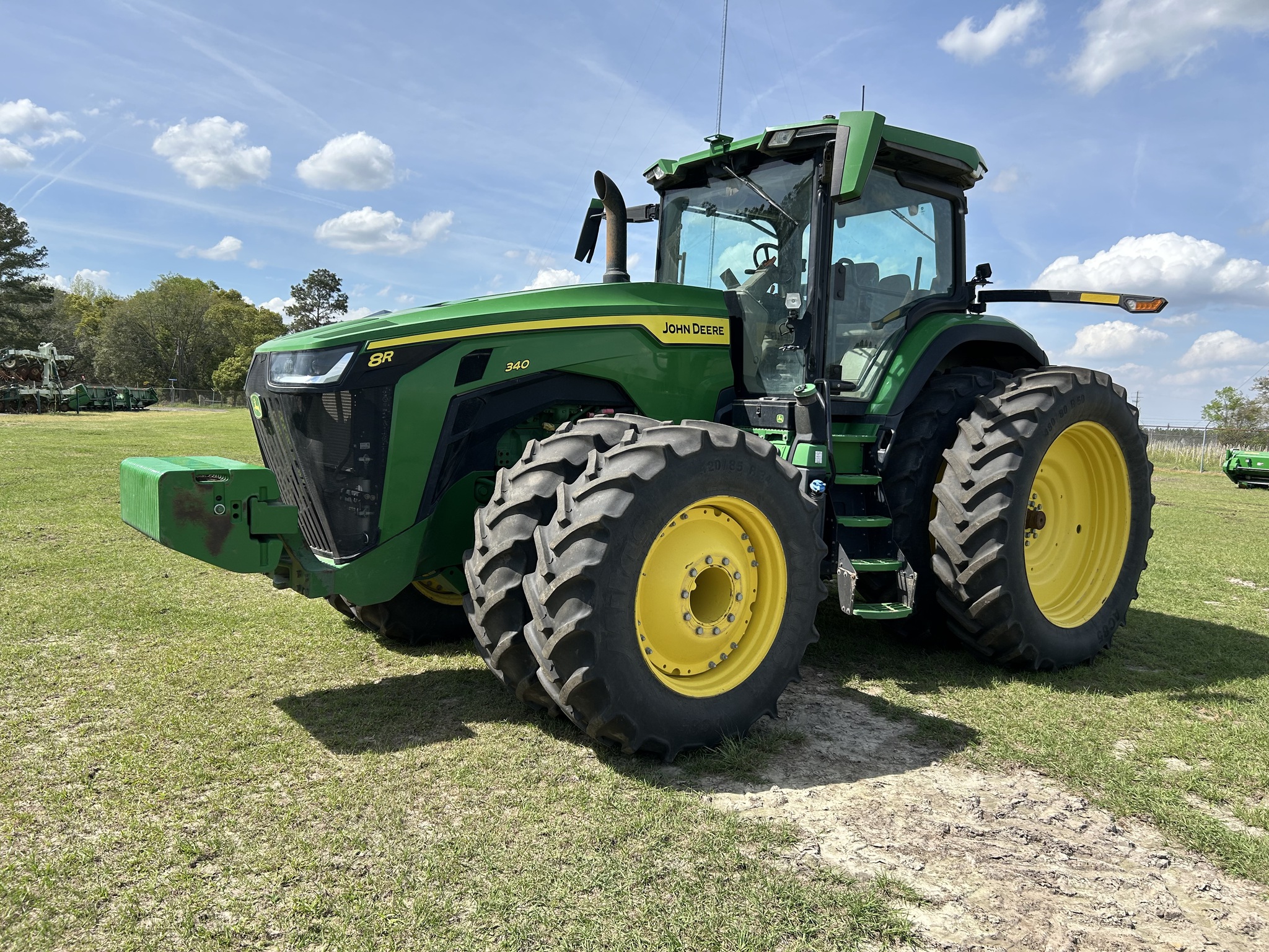 2023 John Deere 8R 340 Image 8
