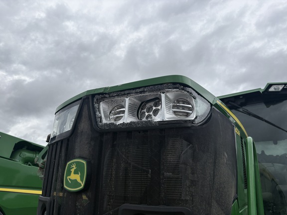 Photo of 2023 John Deere 412R