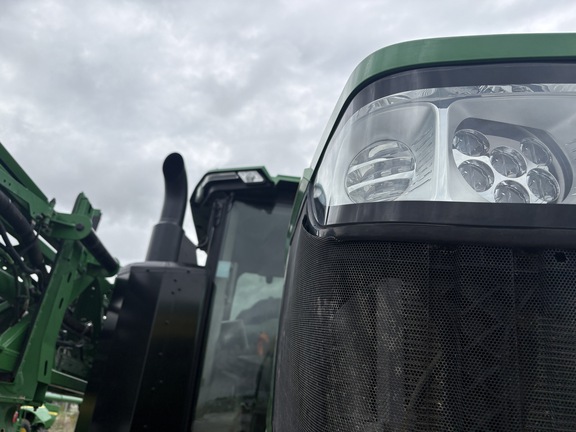 Photo of 2023 John Deere 412R