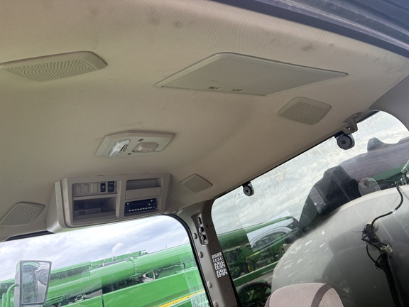 Photo of 2023 John Deere 412R