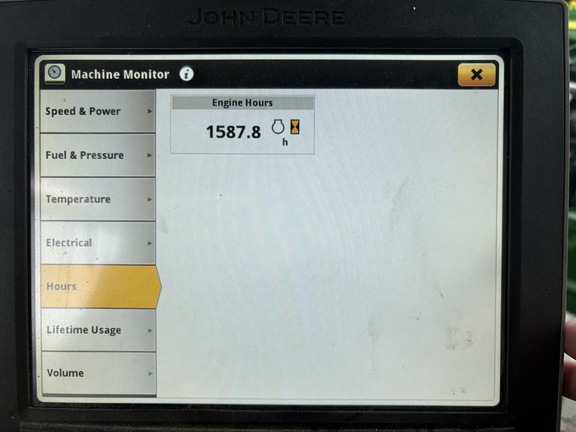 Photo of 2023 John Deere 412R