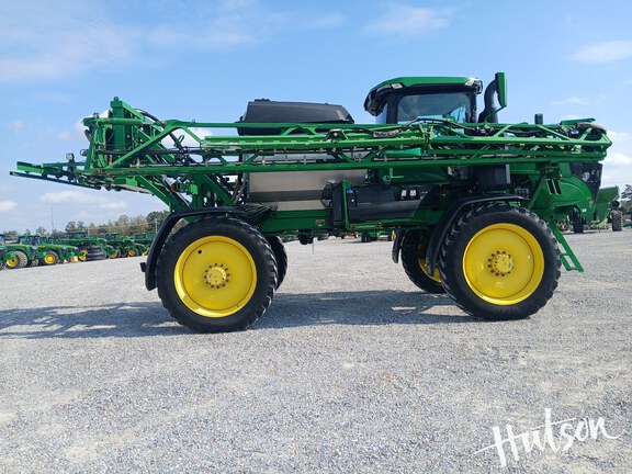 Photo of 2023 John Deere 412R