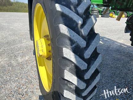 Photo of 2023 John Deere 412R
