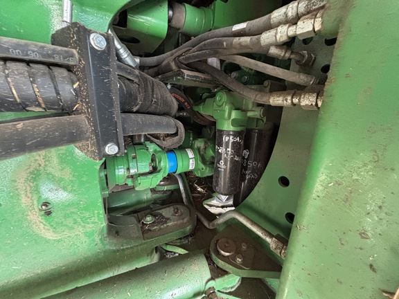 Used 2018 John Deere 9520RX Track Tractors at Horizon Ag & Turf in Wetaskiwin, AB - Photo12