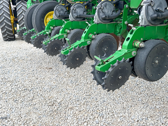 2013 John-Deere 1790