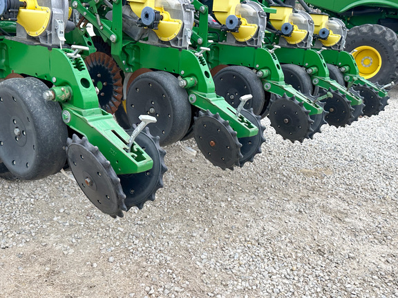 2013 John-Deere 1790