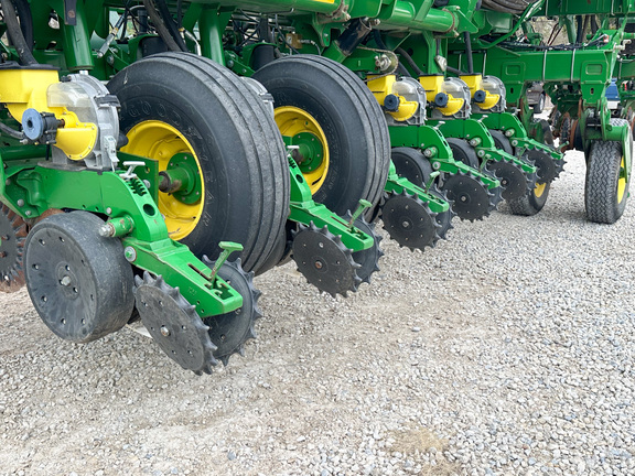 2013 John-Deere 1790