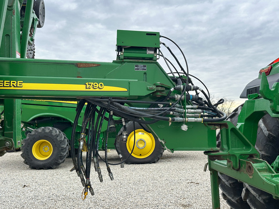 2013 John-Deere 1790