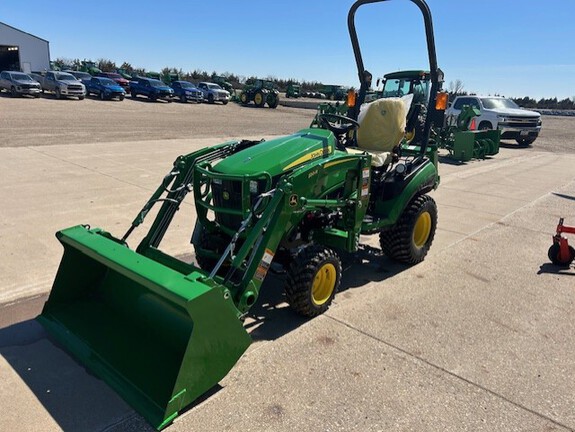 2024 John Deere 1025R (4th thumbnail)