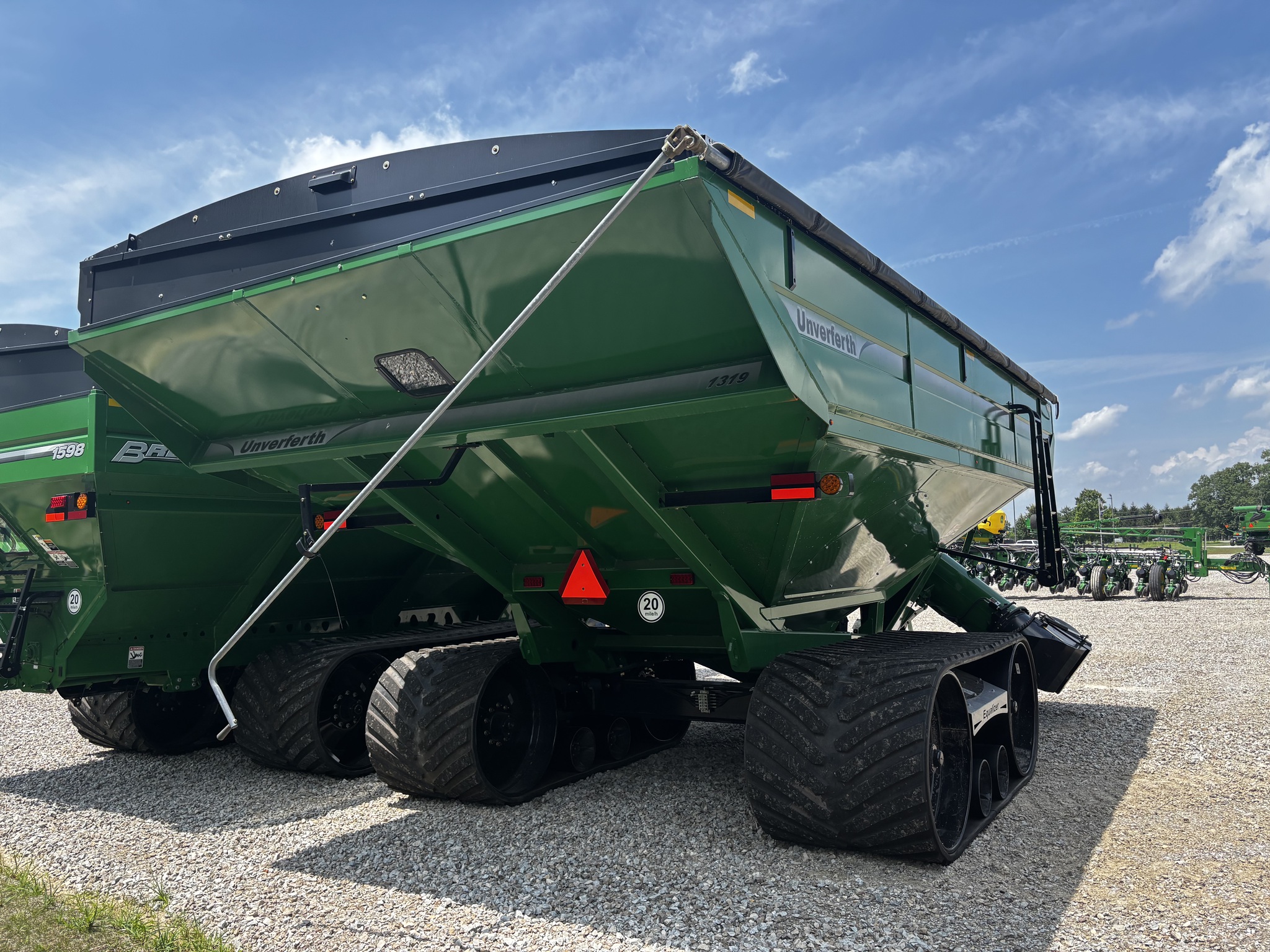Used 2024 Unverferth 1319 Grain Carts at Koenig Equipment in Knightstown, IN - PhotoXL2