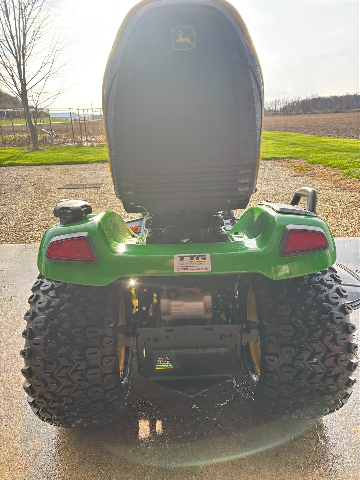 2020 John Deere X590 Image 5