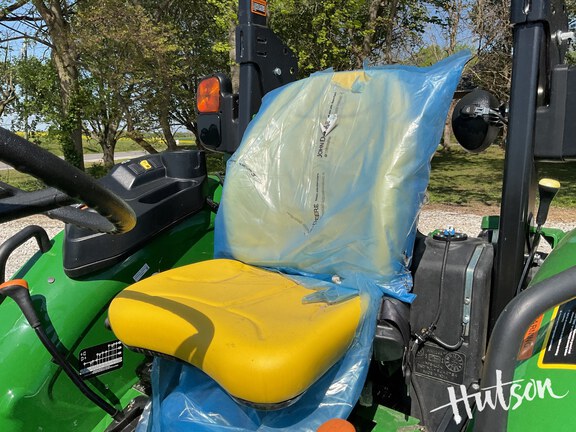 Photo of 2025 John Deere 5060E