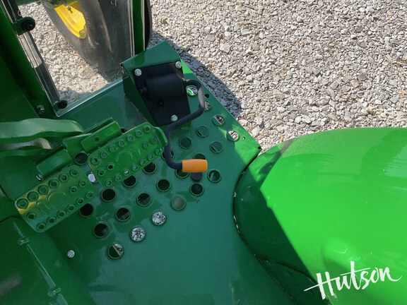 Photo of 2025 John Deere 5060E